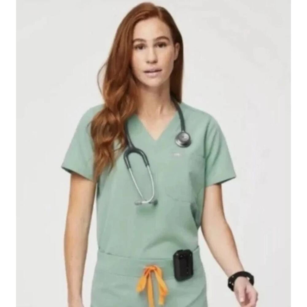 FIGS Women’s Catarina XXS One Pocket Scrub Top Jade Green NWOT PO 1770